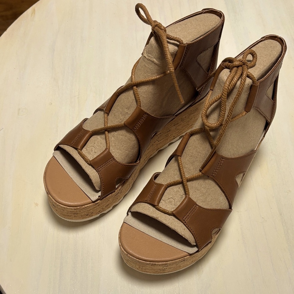 Sorel Tan Lace-Up Espadrille Wedges size 9.5 NWOB